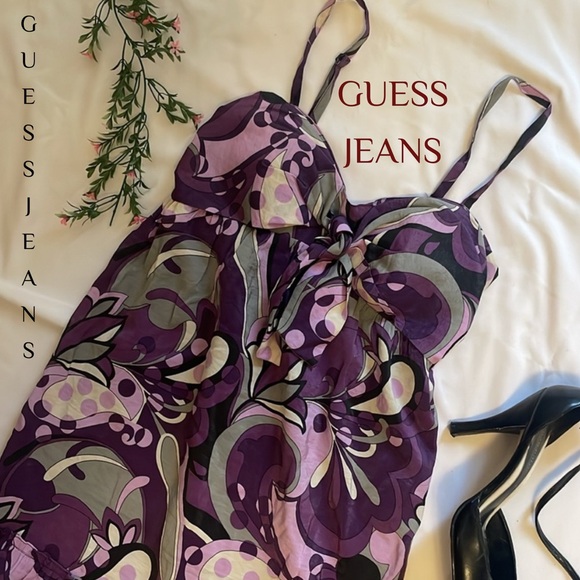 Guess Dresses & Skirts - Guess Floral Dress 🔥 - Size Medium